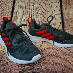 Adidas youth shoes